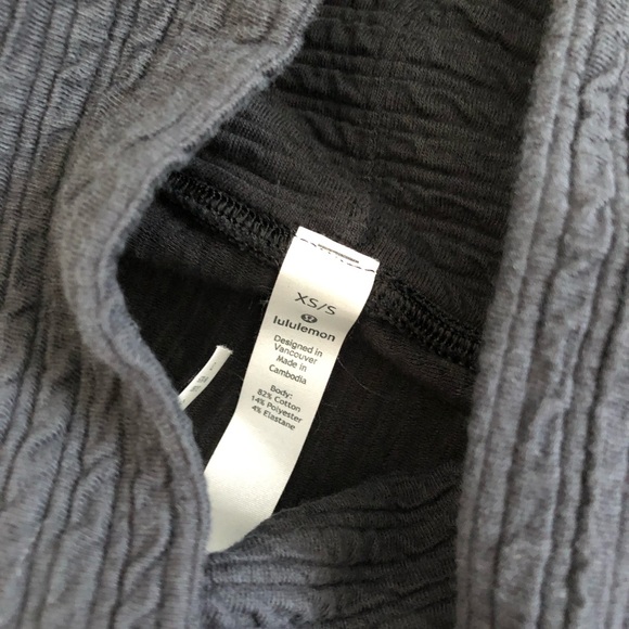 lululemon athletica Black Turtleneck Sweatshirt - Picture 4 of 4